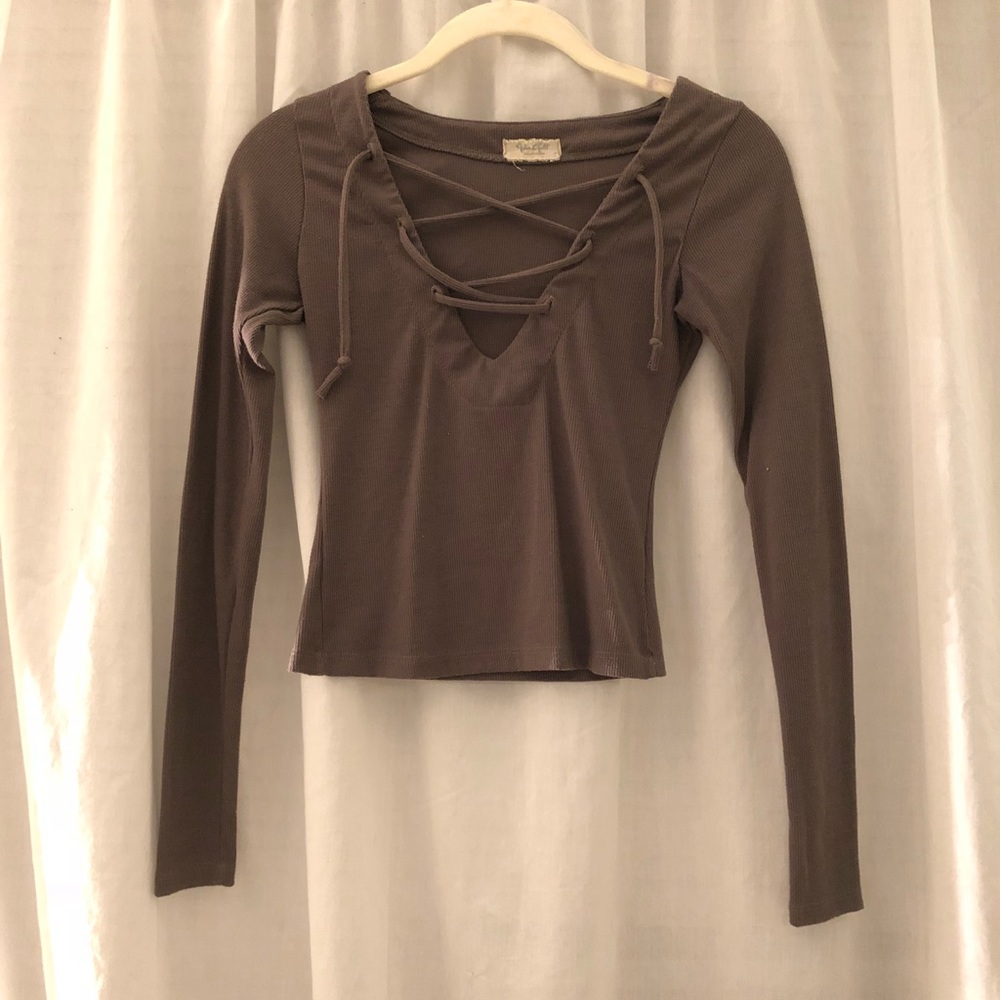 Shore brand green lace up long sleeve